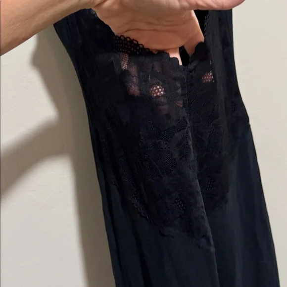 Victoria’s Secret lingerie slip size small - Picture 4 of 6